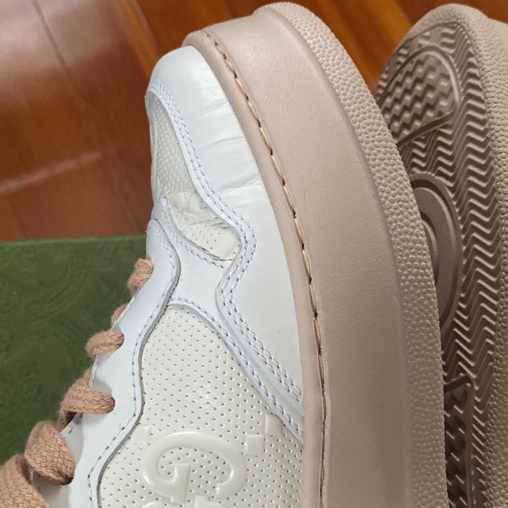 Gucci GG Embossed Sneakers, size 37.5, pink - Picture 7 of 10